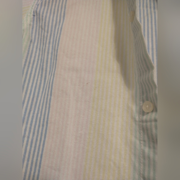 🟢 3/$11 IZOD Boy's Button down Shirt - Picture 2 of 6